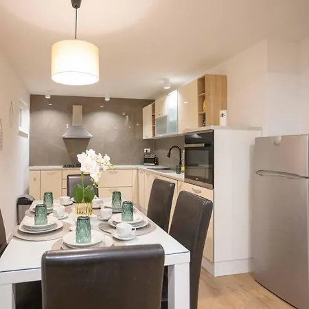 House Ladan Ground Floor