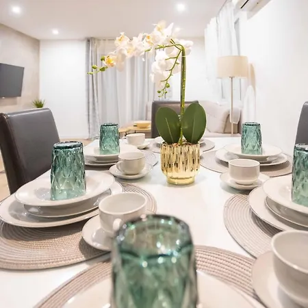 House Ladan Ground Floor Appartamento
