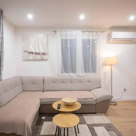 House Ladan Ground Floor Žrnovnica